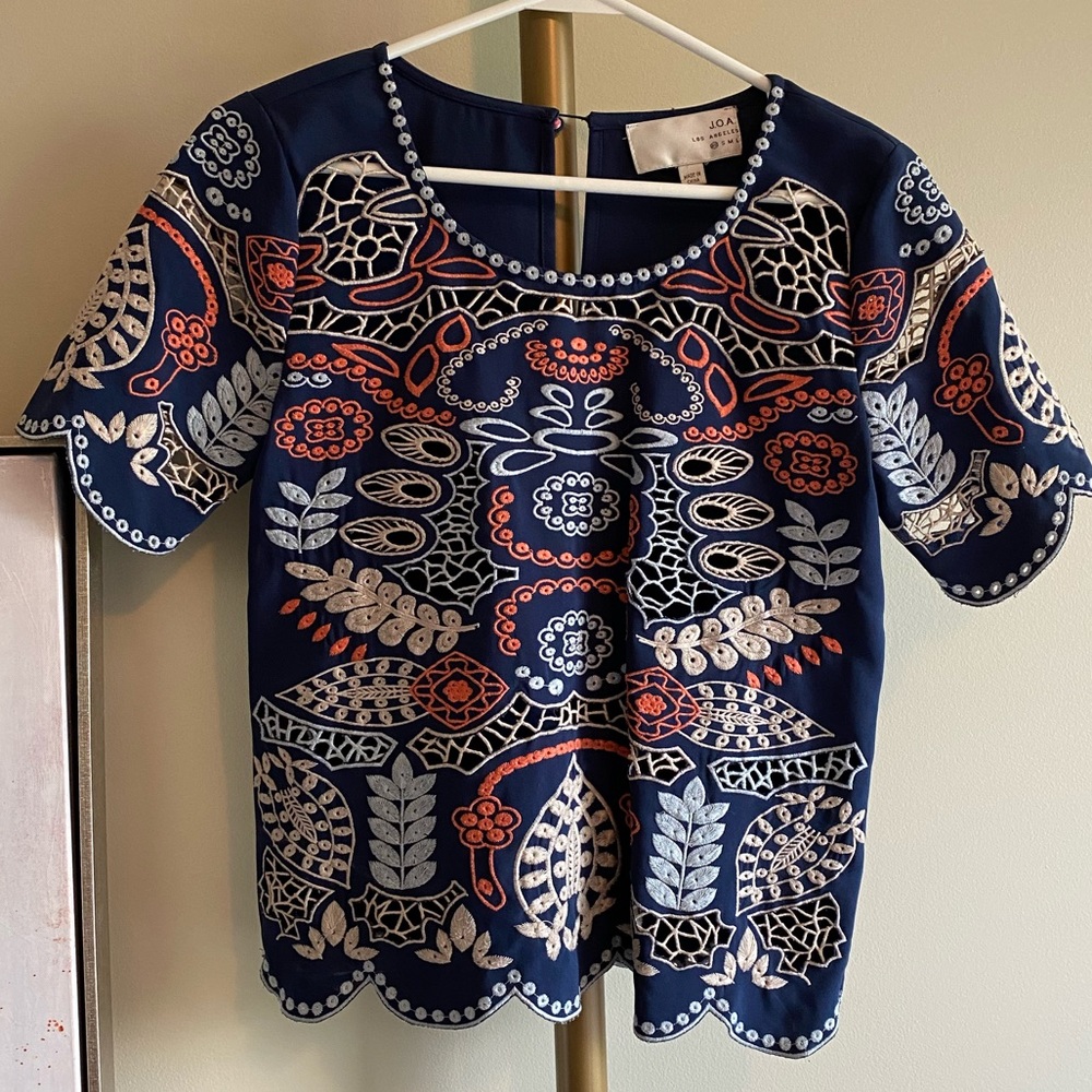 J.O.A. Navy Embroidered Short Sleeve Top with Coral & White Accents
